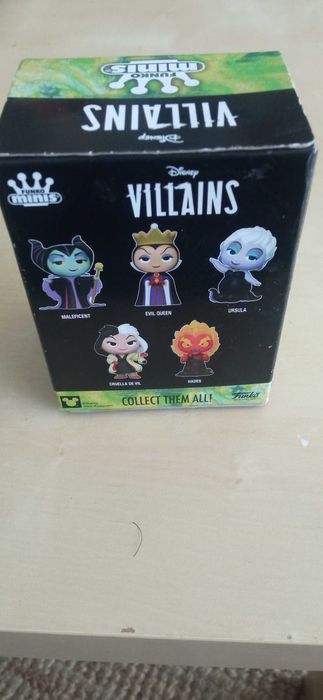 Funko minis villains Hades fechado na caixa