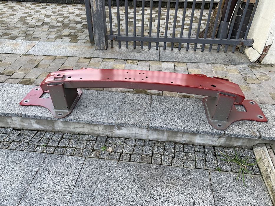 Ford Mustang Much E підсилювач бампера