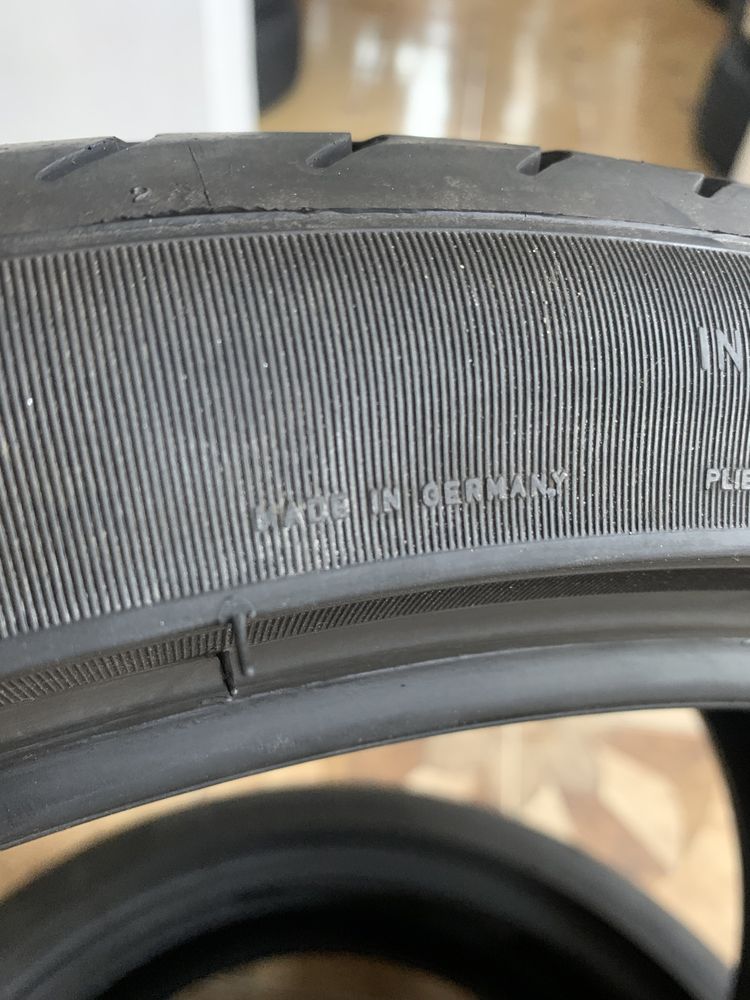 285/30/21 100Y PIRELLI  P ZERO