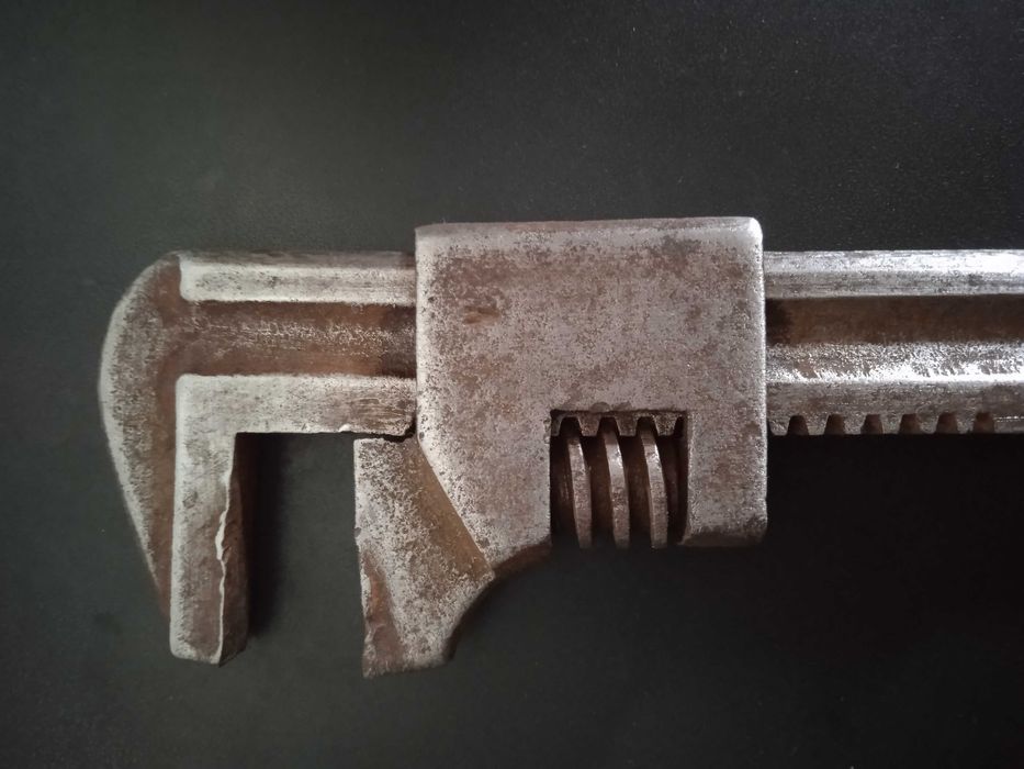 Ключ разводной старинный антикварный с клеймами