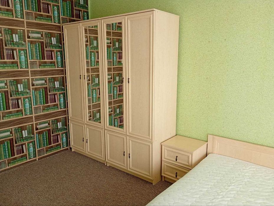 Кімната для дівчини.