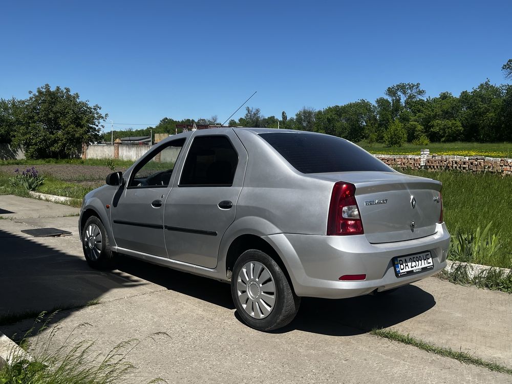 Продам Dacia Logan 1.6