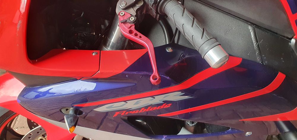 Honda CBR 1000RR sc57