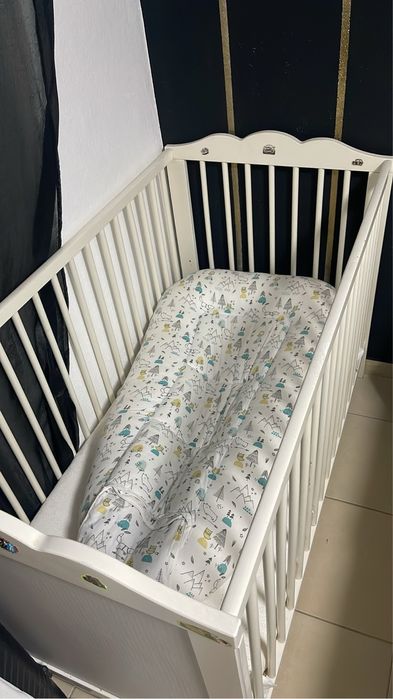 Berço com colchão