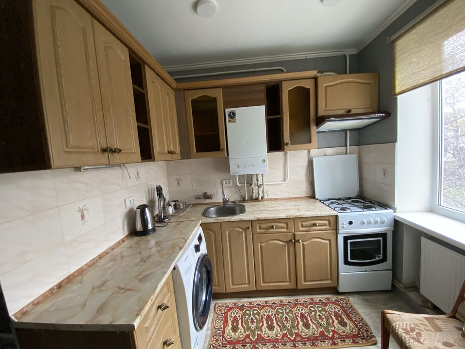 Оренда двокімнатної квартири на коледжі