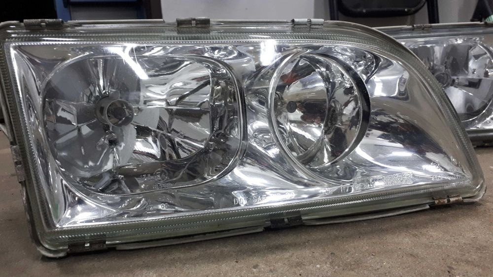 Volvo V40 S40  lampy przód chrom ORYGINAŁ i kierunki