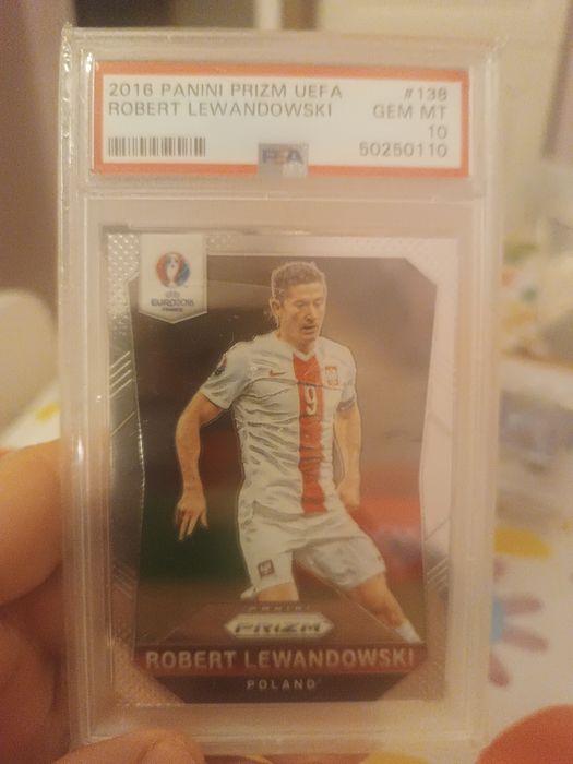 Karta kolekcjonerska 2018 Panini Robert Lewandowski