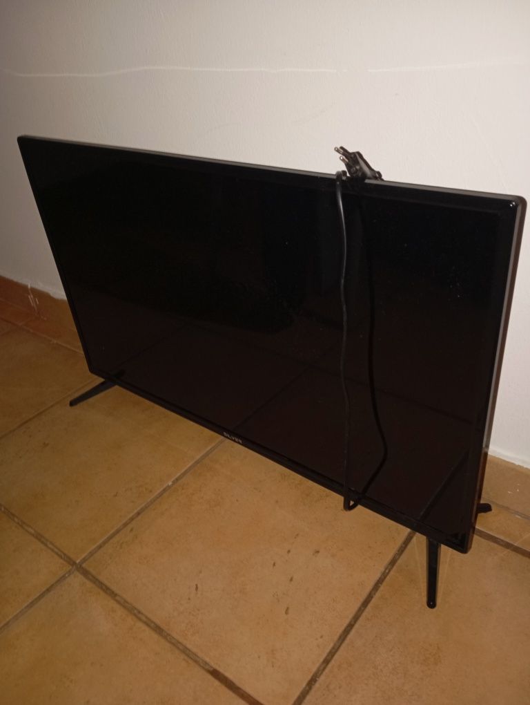 Smart-tv Silver (32 P.)
