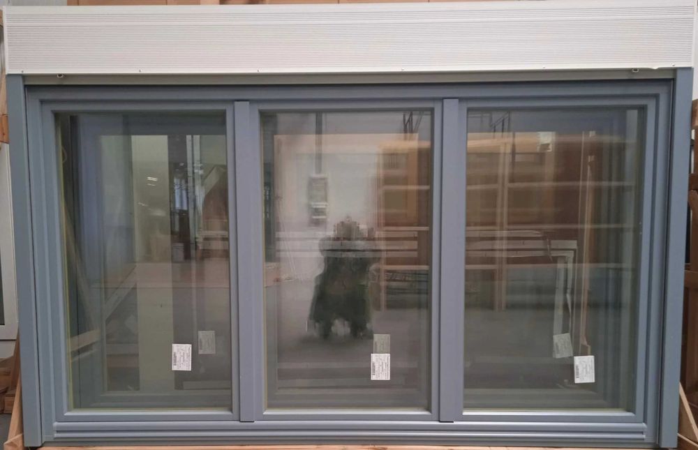 Okna drewniane z roletą- świerk - profil 92, 2920xh1650mm i 2480x1650