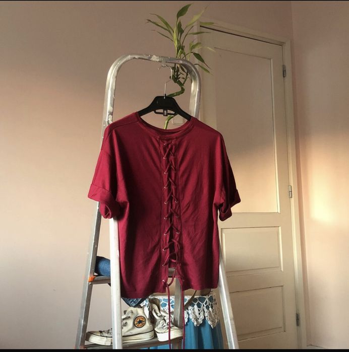T-shit basic bordeaux da Stradivarius