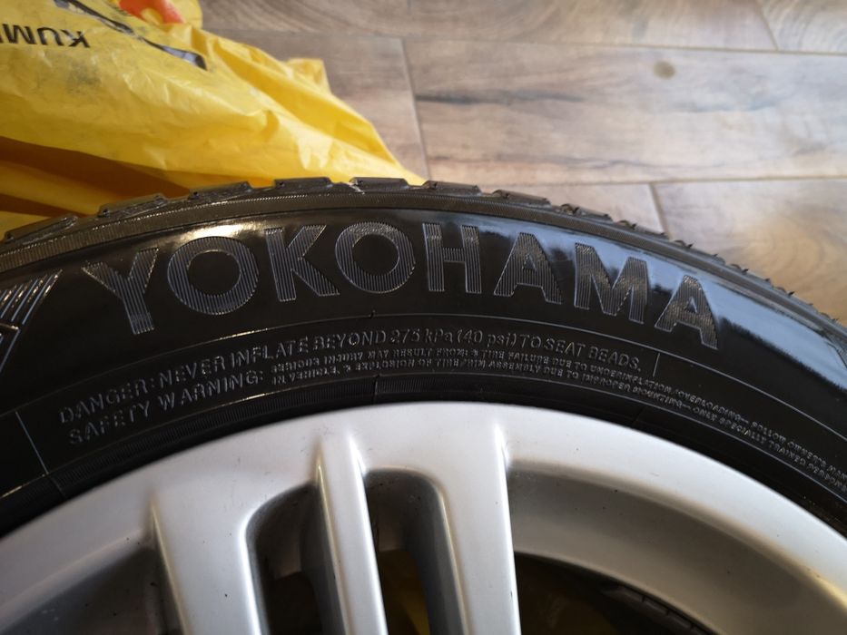 Opony zimowe Yokohama W. Drive V905 245/50/18