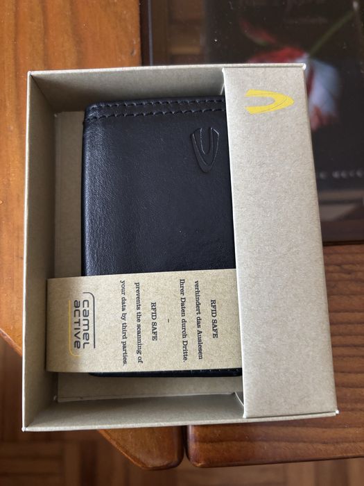 Carteira homem Camel Active original com caixa.