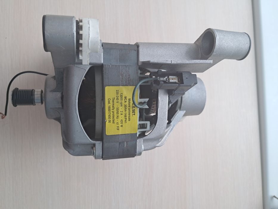 Двигатель  на стиральную машинку