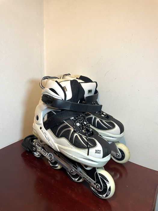 Patins preto e branco