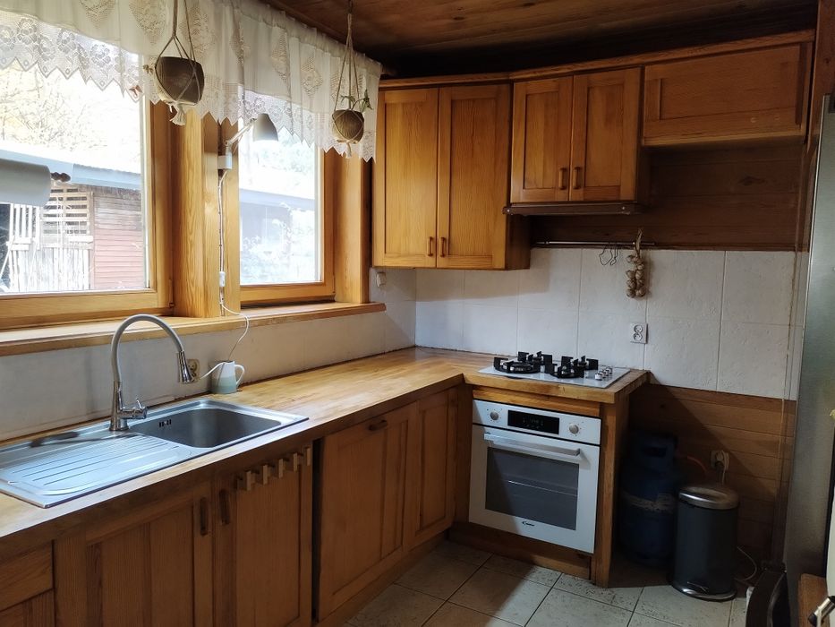 Meble kuchenne z drewna, kuchnia drewniana