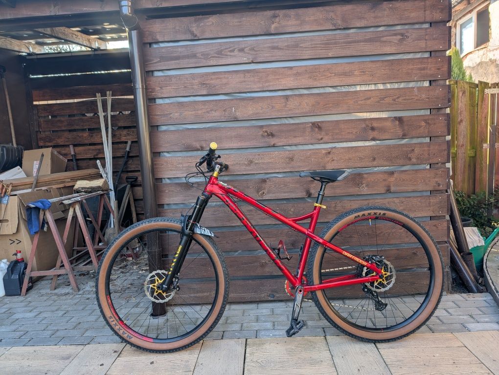 Dartmoor Primal 29 L Red Devil Rockshox Yari 150mm Sram G2 RSC