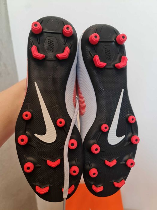 Nike Raised On Concrete Mercurial Vapor Club MG Buty piłkarskie  40