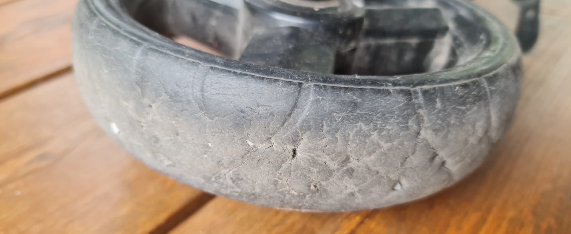 Dyszel do przyczepki rowerowej thule coaster xt z kółkiem