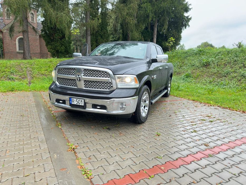 Dodge RAM RAM 1500 Laramie 5.7 HEMI V8 | 4x4 | LPG BRC |