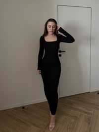 Чорна нова облягаюча сукня максі міді