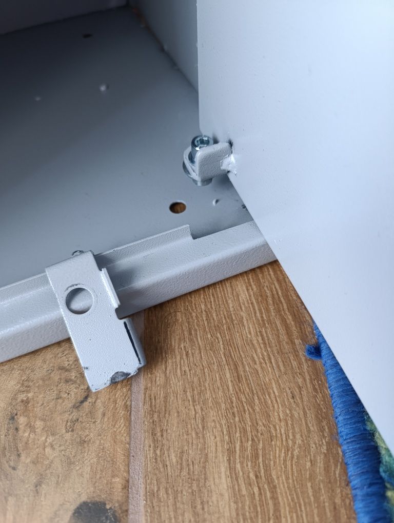 Sejf elektroniczny marki KESSER do naprawy