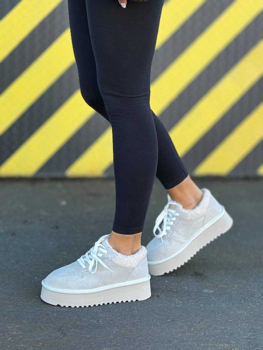 Жіночі зимові черевики на хутрі (36-41) замшеві білі, Ботинки, UGG