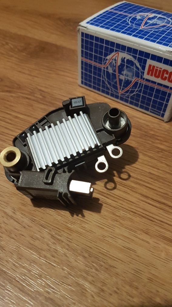 Regulator napięcia HITACHI 14,5V [BMW]