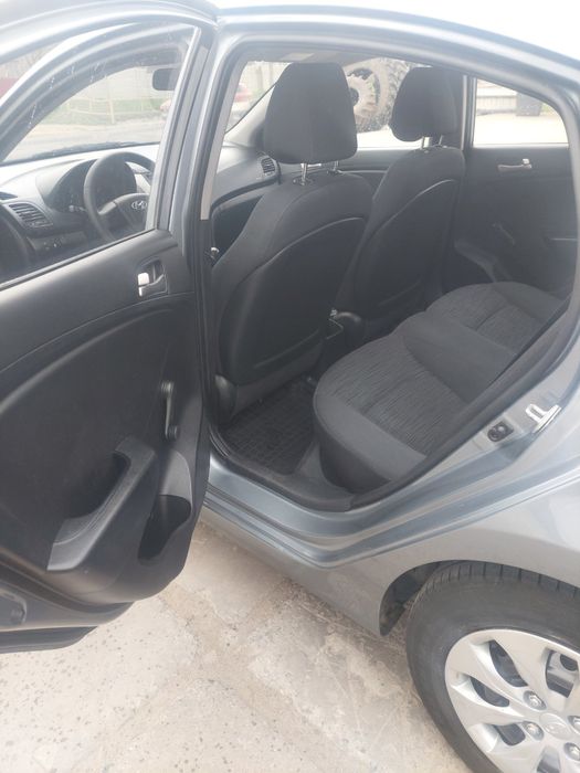 Продам хюндай акцент 19 года ,1.4 газ/бензин,механика. Кредитование.