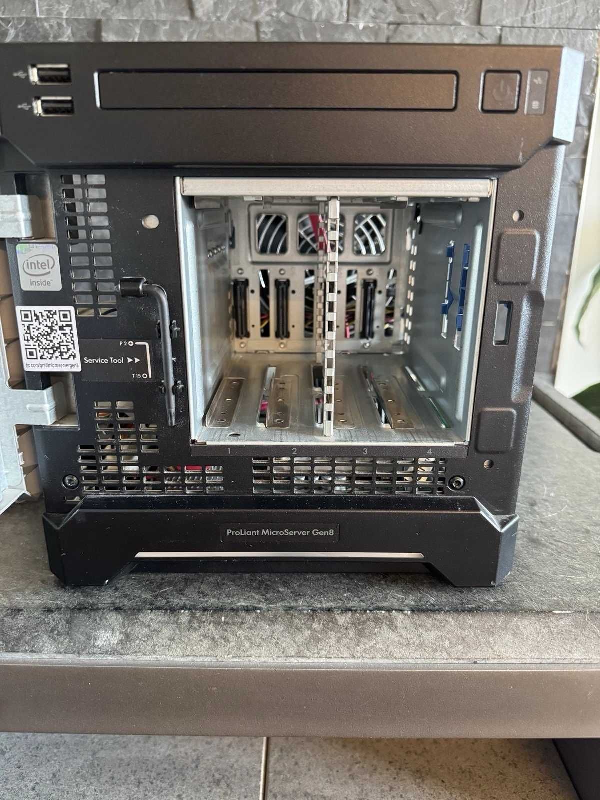 Servidor HP Microserver Gen8