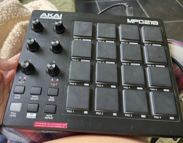 Akai Professional MPD218