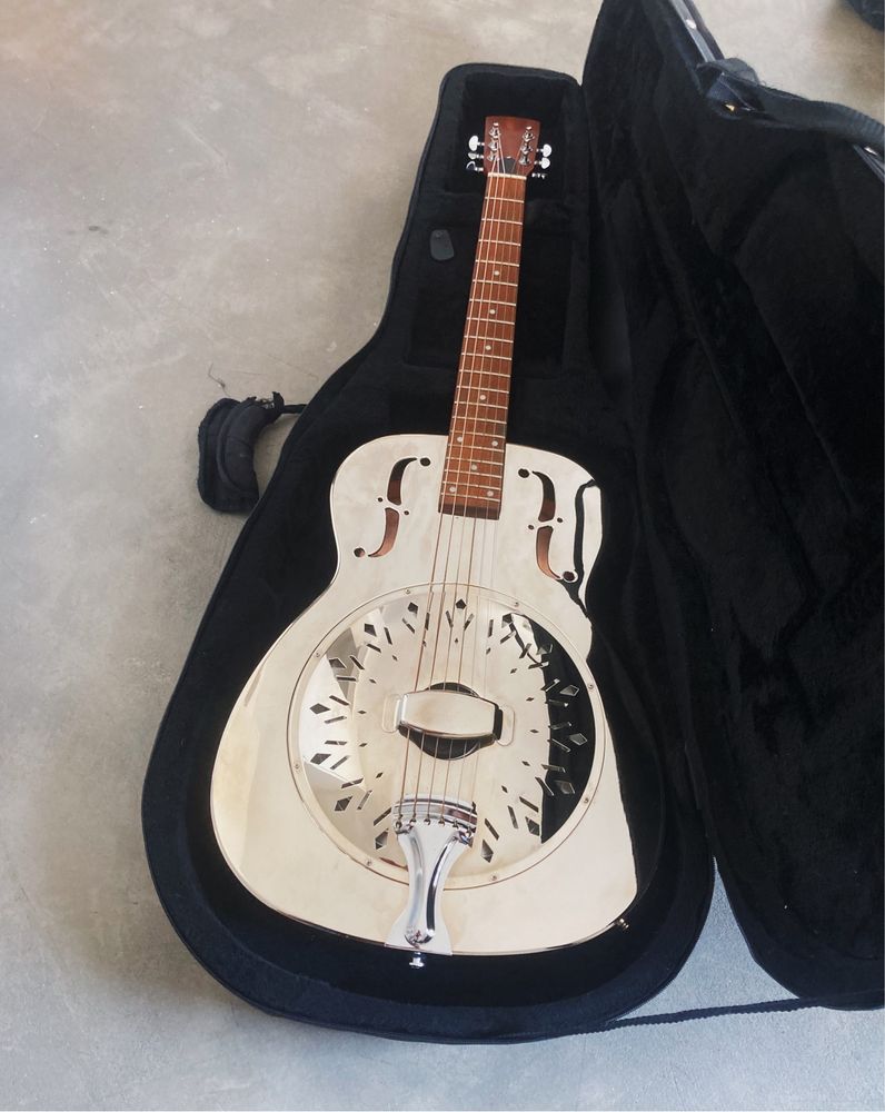 Dobro Hound Dog M-14 com Pickup Fishman + Novo Cone