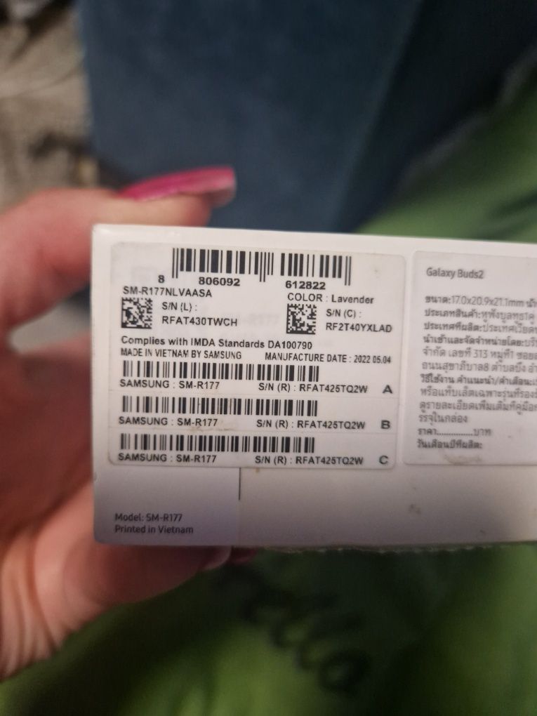Оригінальні Samsung Galaxy Buds2  (тільки кейс , коробка )