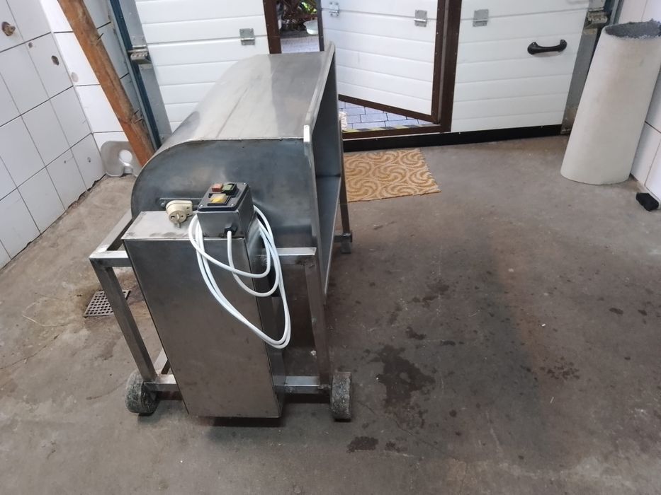 Mieszałka do wyrobów mięsnych poj.80 kg wsadu