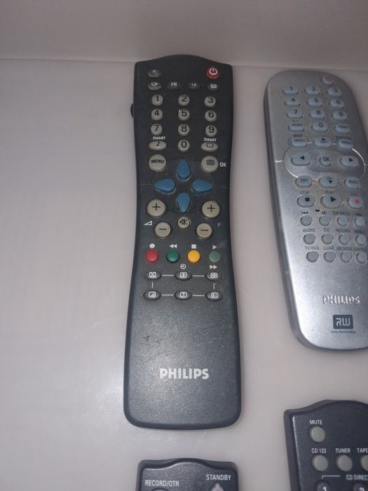 4 Comandos de Aparelhos Philips