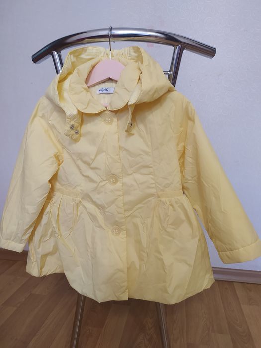 Продам весенний плащик Польської фірми Wojcik