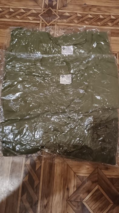 Футболка олива нова, рукавиці зимові, шкарпетки зимові тренінгові