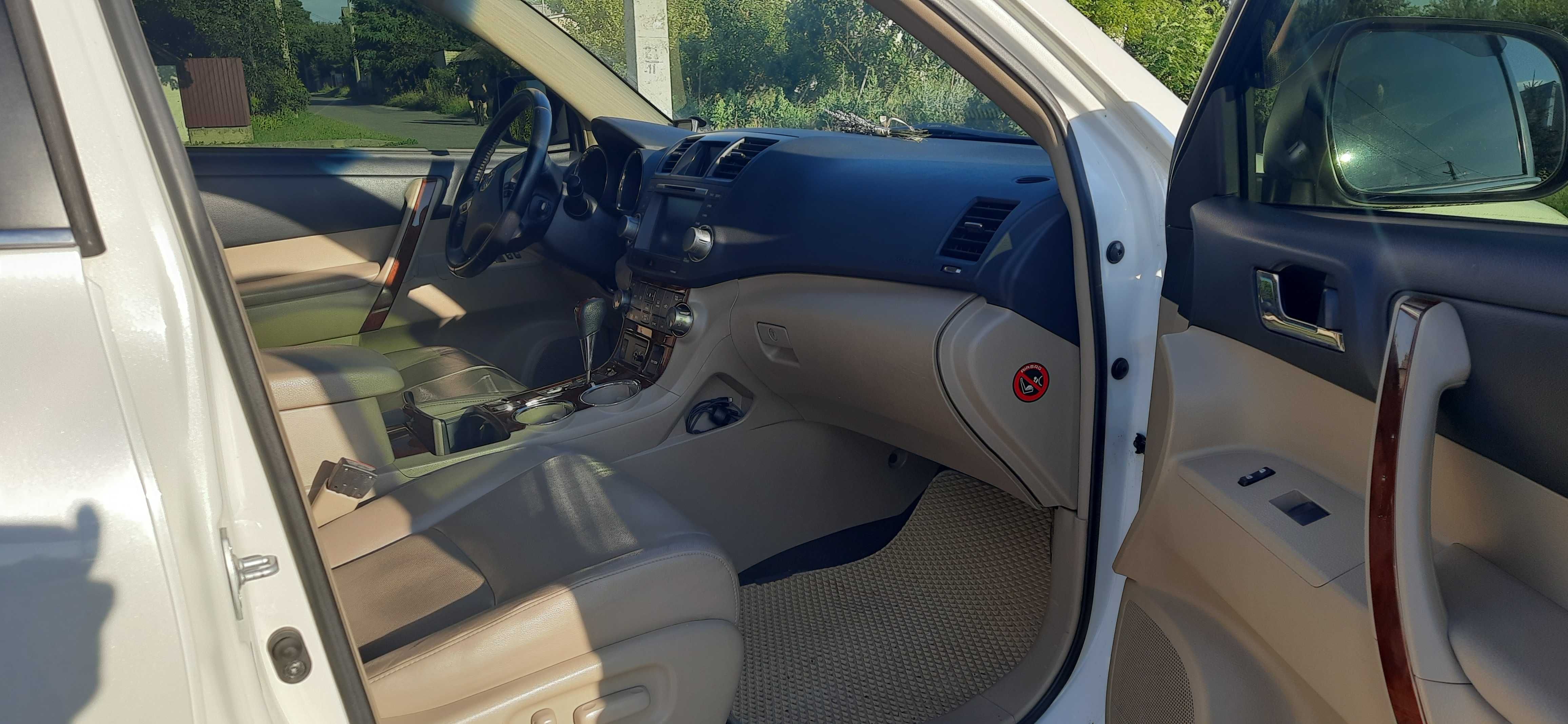 Toyota Highlander 2013