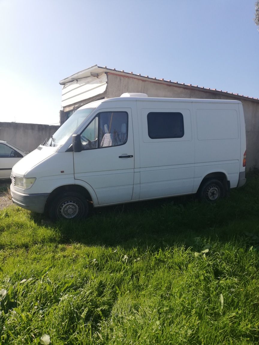 Mercedes sprinter 208d 75380km