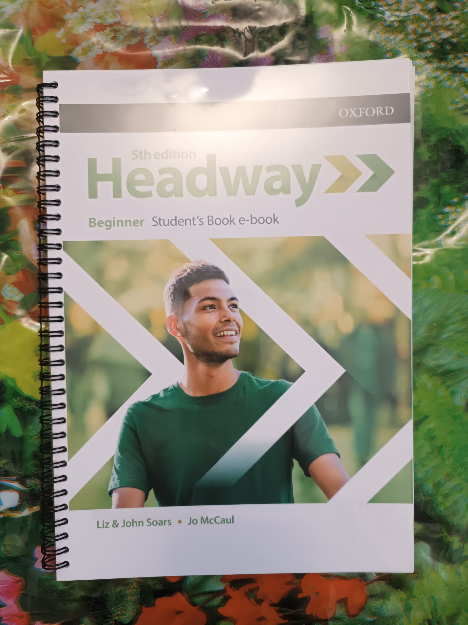 Headway 5th edition Beginner Student's book + Workbook