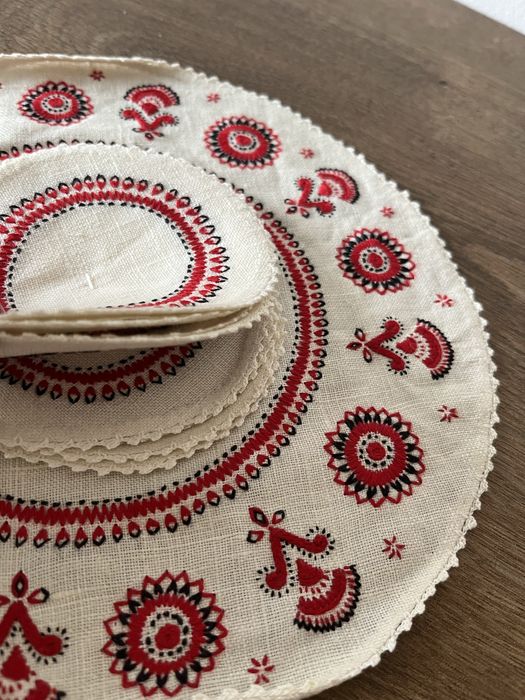 Serwetki pod serwis kawowy Cepelia