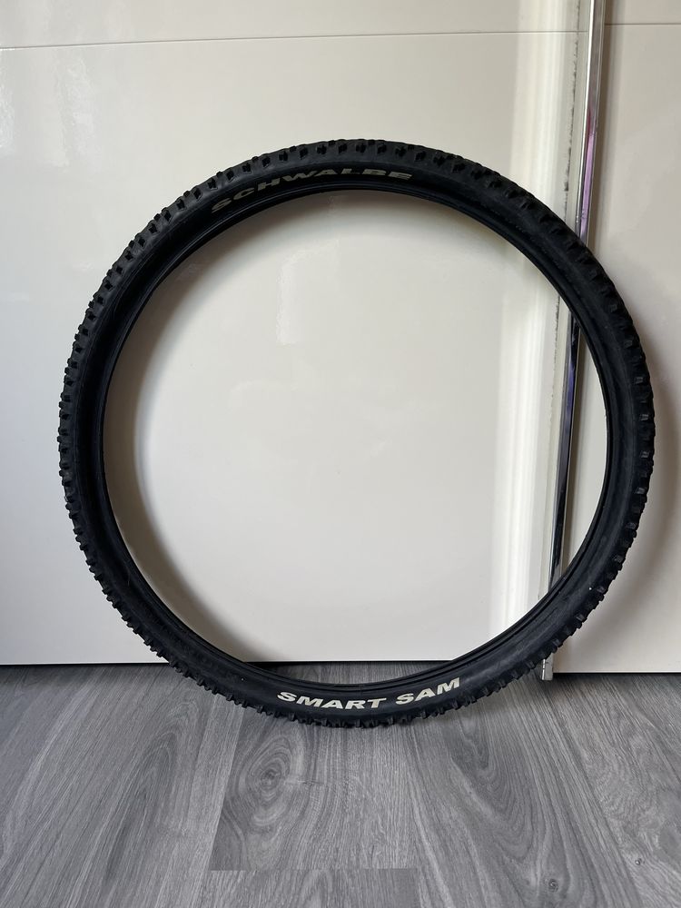 Велосипедна шина Schwalbe 26x2.1