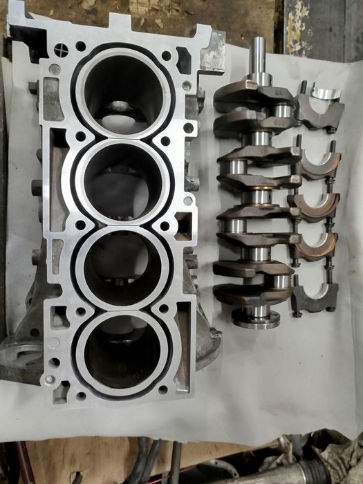 Hyundai Genesis coupe 2,0T 6 biegów manual