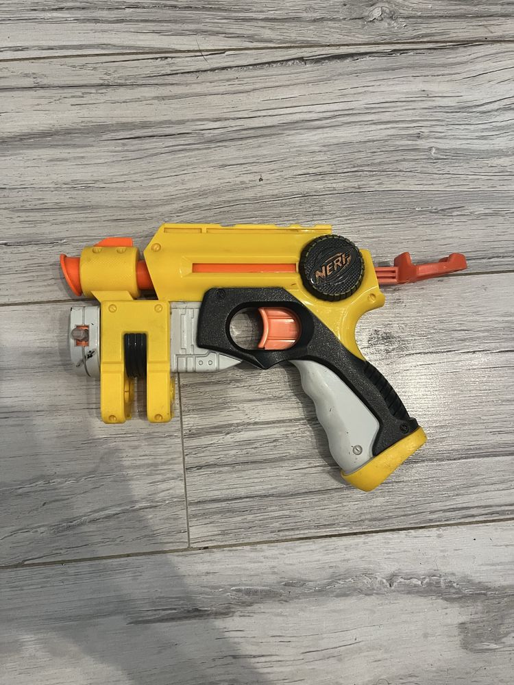 pistolet nerf zółty