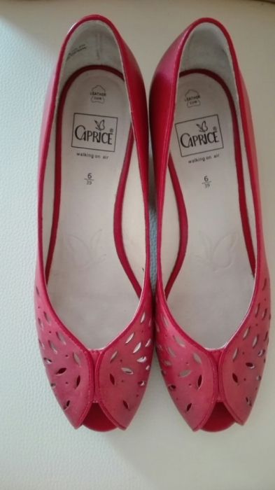 Czółenka buty damskie Caprice rozmiar 39
