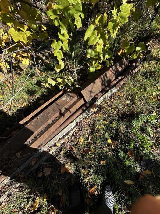 Метал діловий: швелер, труби, арматура, кутники