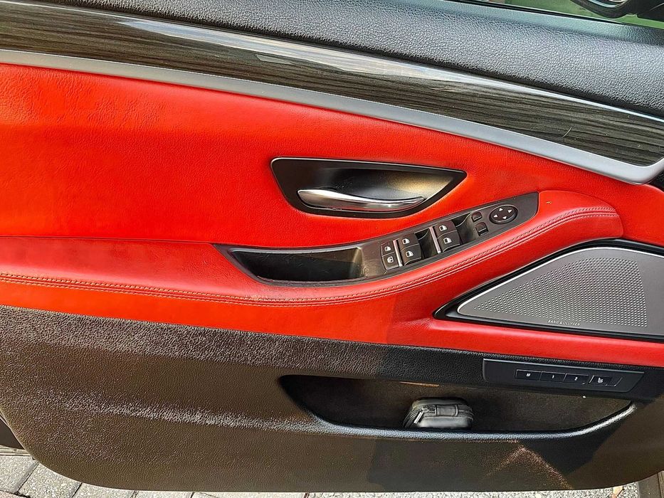 BMW M5 2014 року