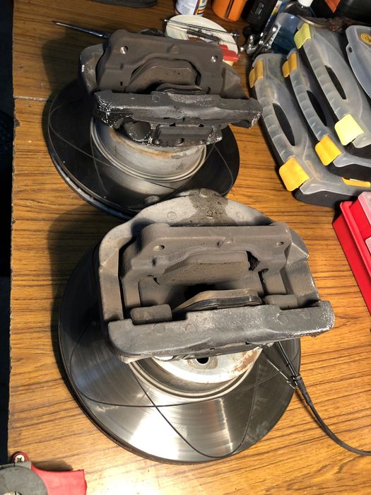 Jogo de Travoes bmw 520 e E61 marca ATÉ