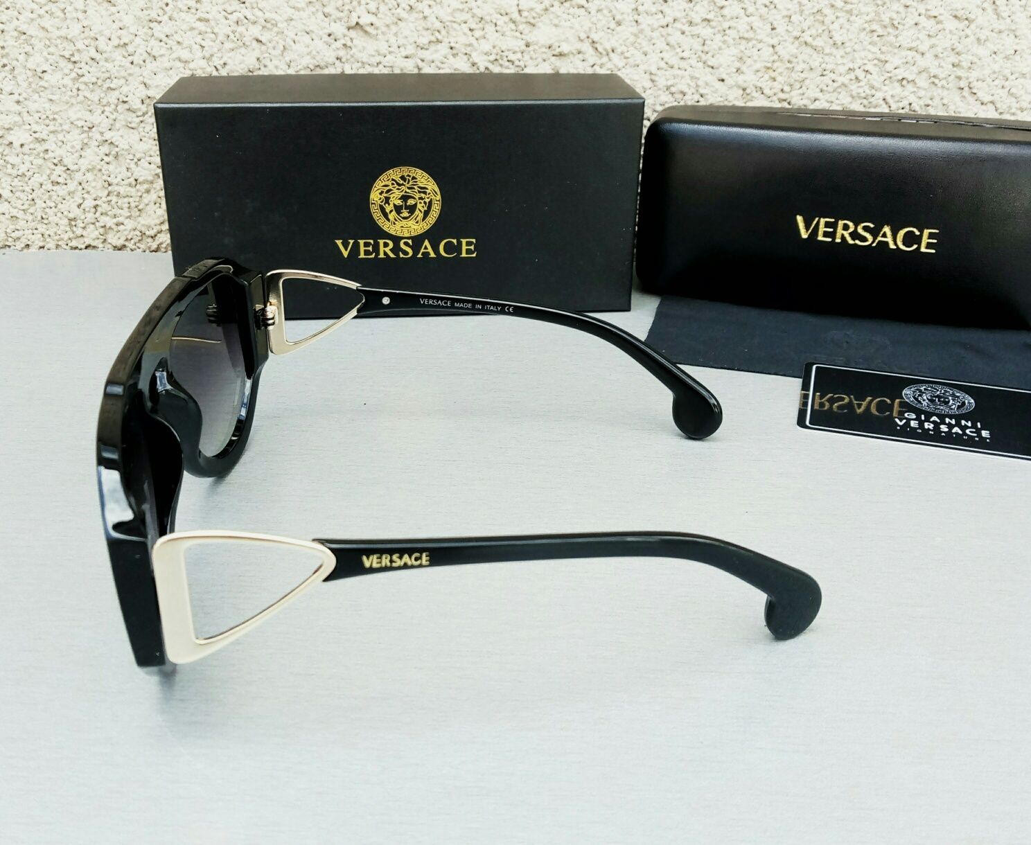 Стильные Versace очки маска женские солнцезащитные черные с градиентом