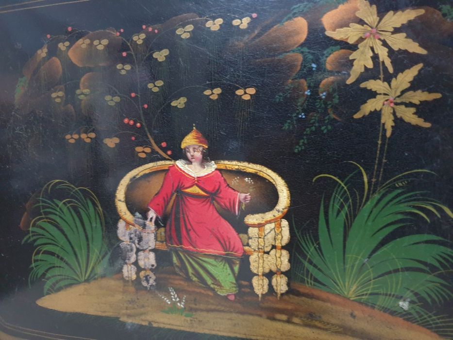 Fantástico antigo tabuleiro asiático esmaltado e dourado à mão