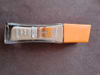 Rimmel Podkład rozświetlający Wake Me Up 103 True